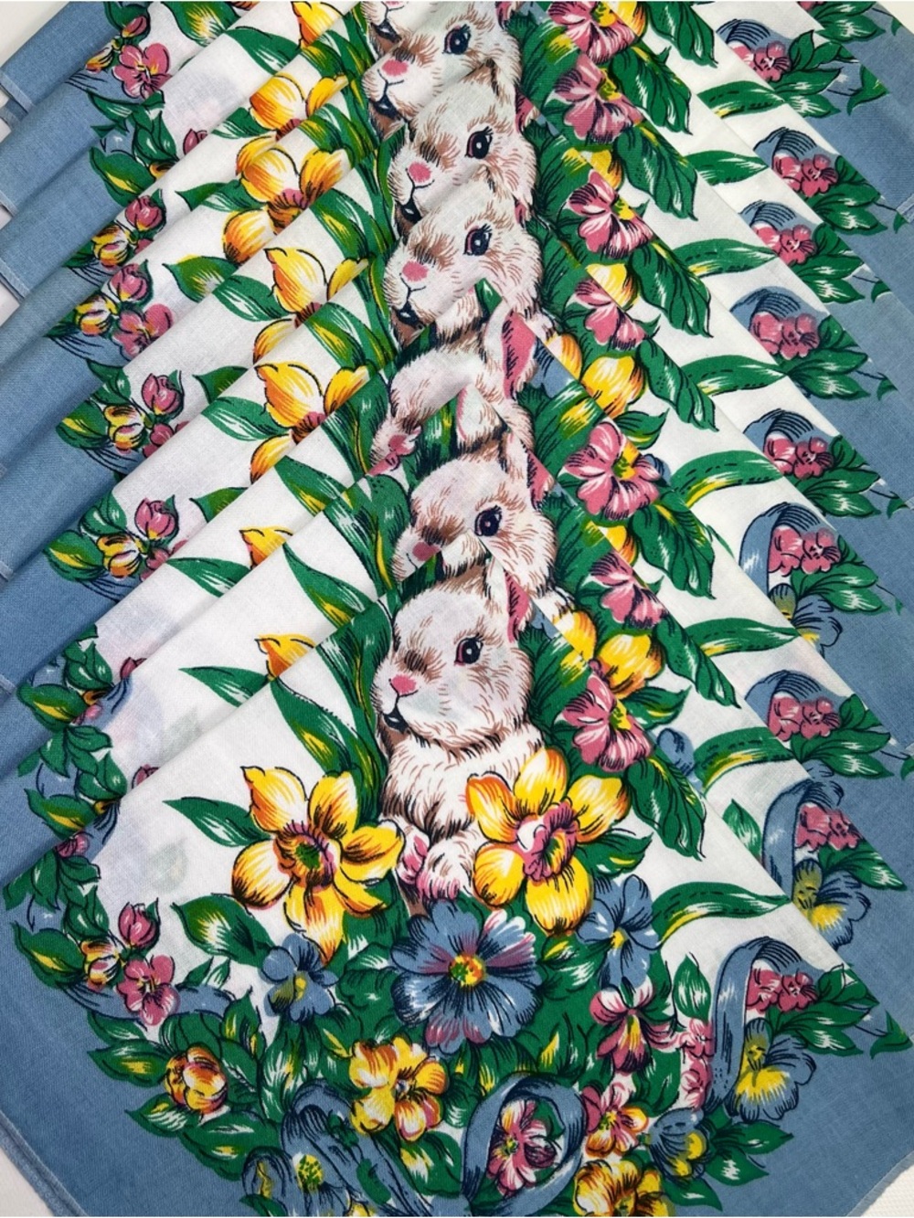 Vintage bunny spring Easter napkins 10pc
Couple have yellowing (see pictures) - Picture 2 of 12
